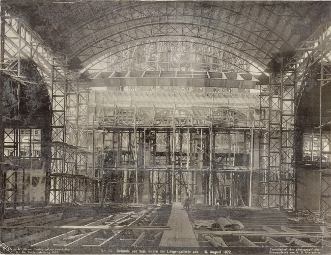 La rotonde de l'intérieur de la galerie de longueur. 16 août 1872.<br />(https://sammlung.wienmuseum.at/)
