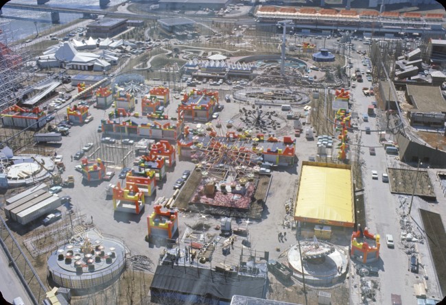Aerial view of La Ronde amusement park<br />Crédit: Compagnie canadienne de l'Exposition universelle de 1967. Bibliothèque et Archives Canada