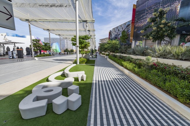 Calligraphy benches at Mangrove Avenue - Sustainability District<br />©Antony Fleyhan /Expo 2020 Dubai