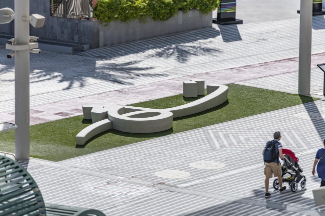 Calligraphy benches at Mangrove Avenue - Sustainability District<br />©Antony Fleyhan /Expo 2020 Dubai