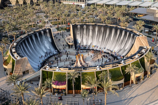 Aerial view of Surreal_ the Water Feature<br />©Palani Mohan/Expo 2020 Dubai