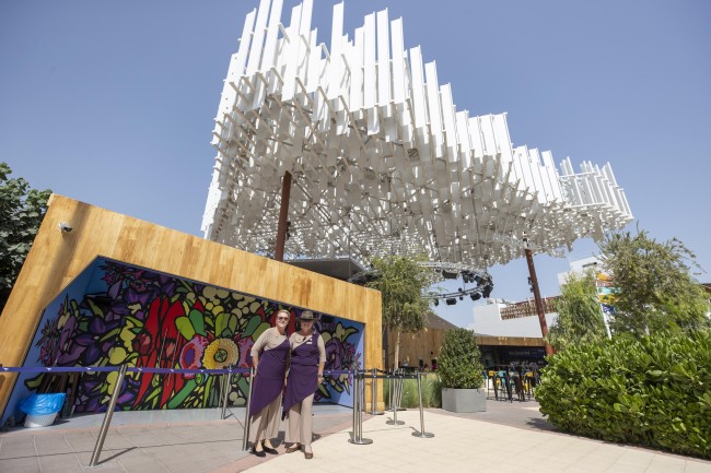 Pavilion staff outside the Australia Pavilion<br />©Mahmoud Khaled/Expo 2020 Dubai