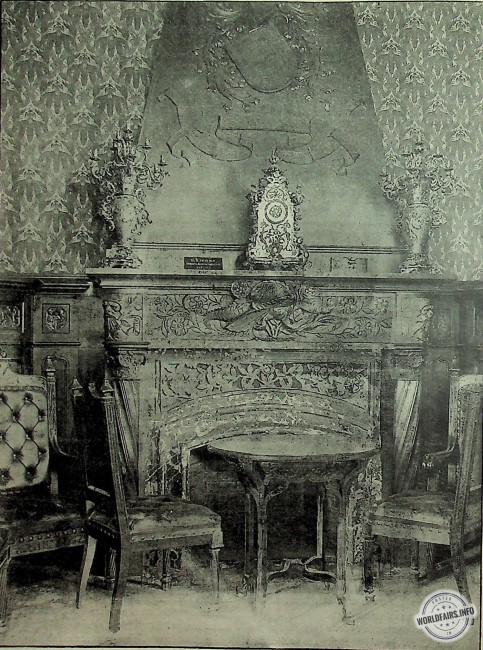 Une salle de la Section de l'ameublement au Pavillon de l'Allemagne
