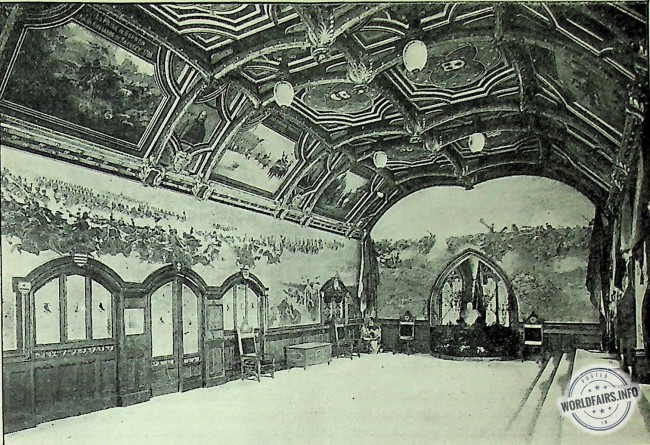 La salle des hussards, au Pavillon de la Hongrie