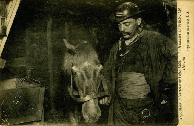 Carte postale - Houillère au Vieux-Liége - L Ecurie