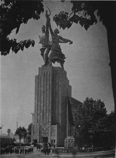 Le pavillon de l'URSS