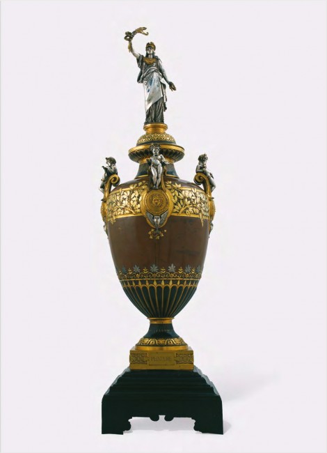 Le Vase des Arts par Christofle Orfèvres<br />Le dessin d’Albert Ernest Carrier-Belleuse (Anizi-le-Château 1824-1887 Sèvres)<br />Paris, circa 1883<br />Cuivre et bronze, doré, argenté, patiné et bruni Poinçon de Maître et numéro de modèle<br />sur la base<br />Hauteur: 193 cm. (223 cm. hauteur avec<br />son socle)